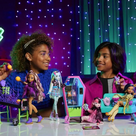 Monster High Clawdeen Wolf Fashion Doll New In Box - Picture 10 of 10